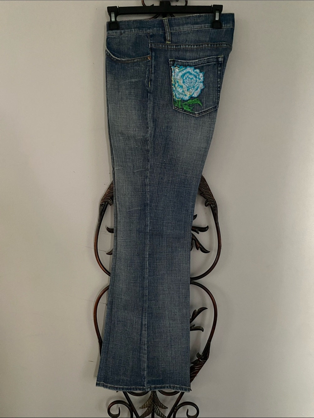 BONGO Blue Wide Leg Jeans with Floral Pocket Embroidery